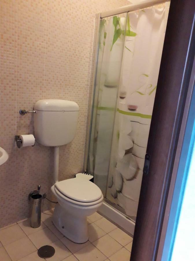 Renting Rooms Rom Eksteriør billede