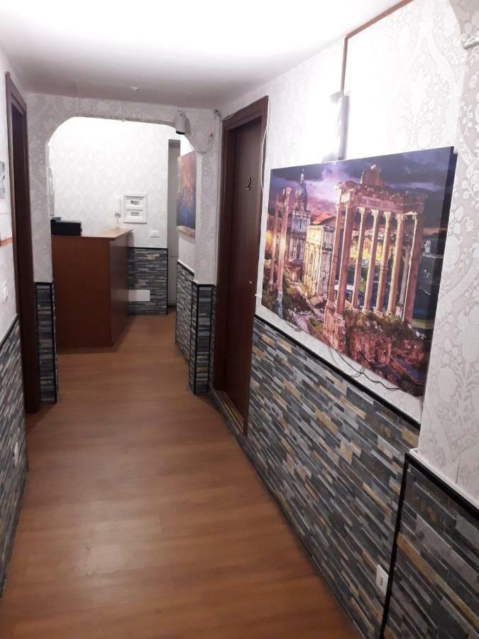Renting Rooms Rom Eksteriør billede
