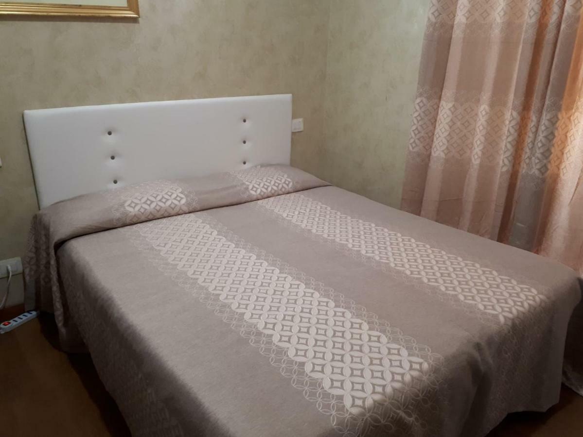Renting Rooms Rom Eksteriør billede